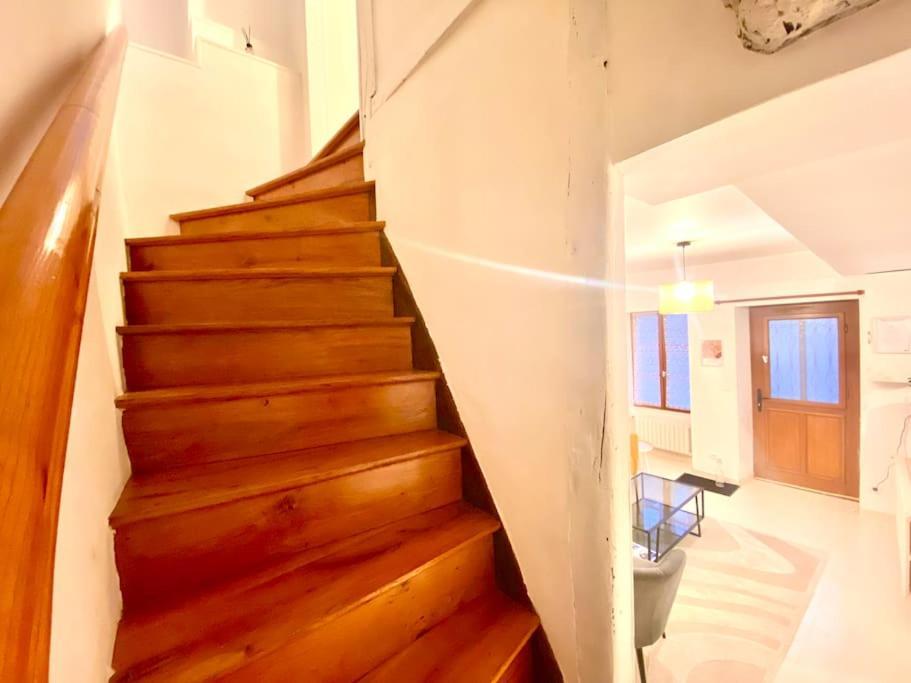 Maison 2 Chambres, Village Calme - Village Vaux 3 Minutes